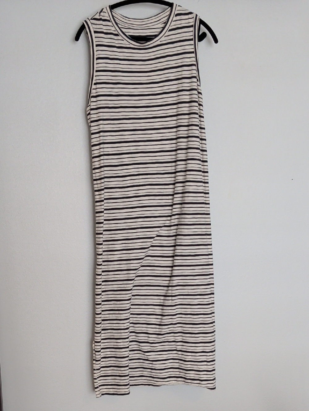 Universal Thread Sleeveless Striped Maxi Skirt Dress in Cream and Black